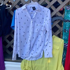 Cute top. gently used.